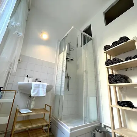 Appartement Lovely - Buttes Chaumont-pariszenith