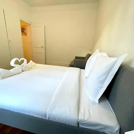 Lovely - Buttes Chaumont-pariszenith